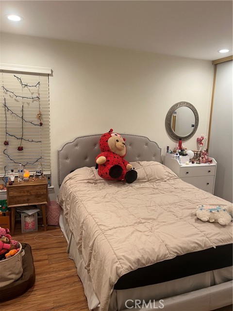 Detail Gallery Image 3 of 9 For 7111 Farralone Ave #104,  Canoga Park,  CA 91303 - 2 Beds | 1 Baths