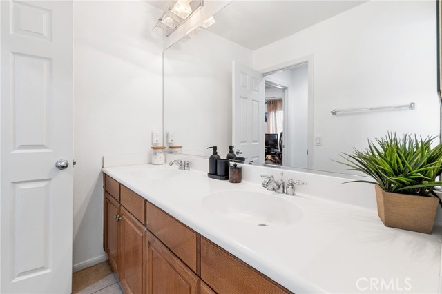 35729 Sundew Lane, Murrieta CA: https://media.crmls.org/medias/81cdb553-bab6-4dcd-9751-0a7b50b6c64f.jpg