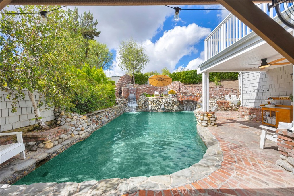 81cdd233 87bb 45b4 94f1 95107e839eb5