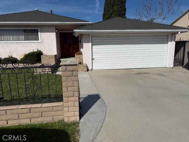 Detail Gallery Image 4 of 66 For 10613 Dolan Ave, Downey,  CA 90241 - 4 Beds | 2 Baths