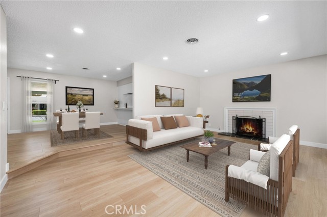 Detail Gallery Image 13 of 59 For 9826 Saint George Cir, Cypress,  CA 90630 - 3 Beds | 2 Baths