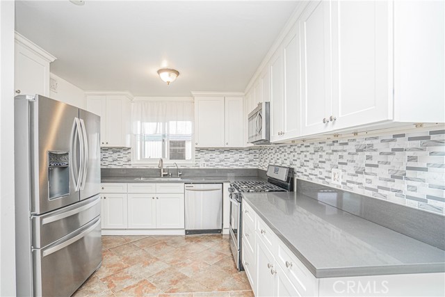 8172 Ferguson Green, Buena Park CA: https://media.crmls.org/medias/81cf33e0-8369-4de4-8faf-1e6a1e68e25a.jpg