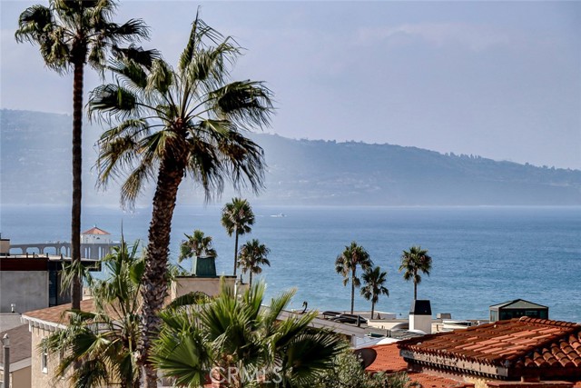 3304 Manhattan Avenue, Manhattan Beach, California 90266, 2 Bedrooms Bedrooms, ,2 BathroomsBathrooms,Residential,Sold,Manhattan,SB23169672