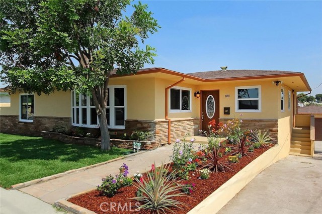 Front Image Thumbnail for CRCV25269338