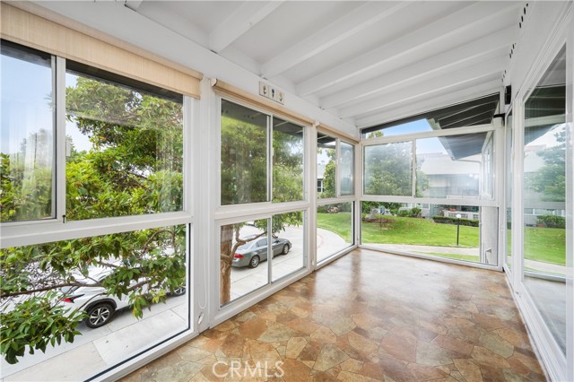 Detail Gallery Image 9 of 35 For 1980 Mckinney Way 13p,  Seal Beach,  CA 90740 - 2 Beds | 2 Baths