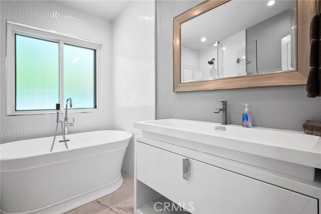68870 Durango Road, Cathedral City CA: https://media.crmls.org/medias/81d377cb-80c9-4de9-a975-e8b6afe1d978.jpg