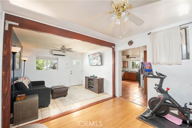 23329 Raymond Street, Chatsworth CA: https://media.crmls.org/medias/81d3855d-9545-4ae1-87ff-c71bbc399fea.jpg