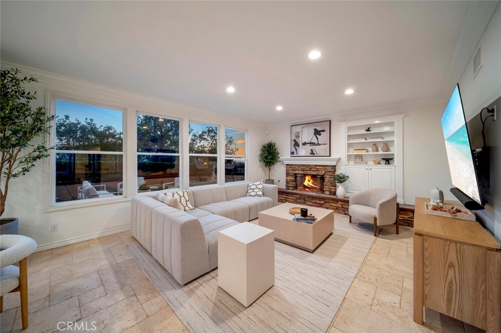 MLS #OC25237123 image #15