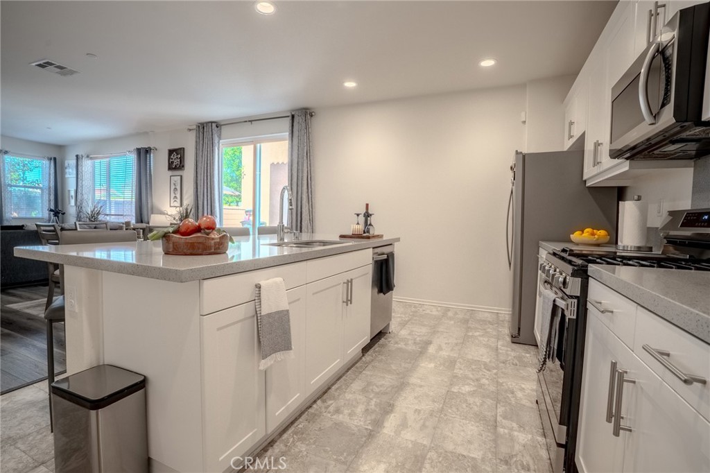 MLS #CV25196360 image #12