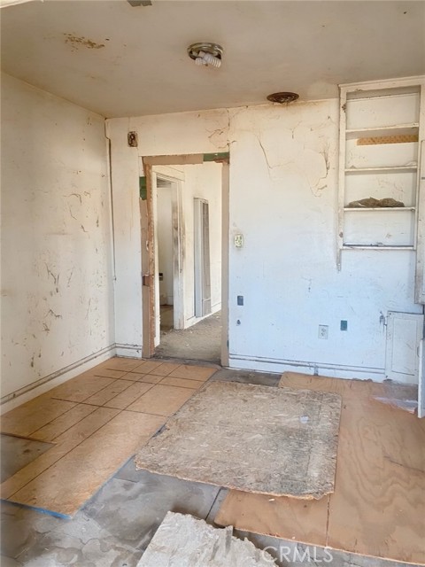 Detail Gallery Image 9 of 10 For 82467 4th St, Trona,  CA 93562 - 3 Beds | 1 Baths