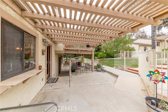 29620 Valle Olvera, Temecula CA: https://media.crmls.org/medias/81d64543-cb33-4ea3-85d2-3b843053fdc7.jpg