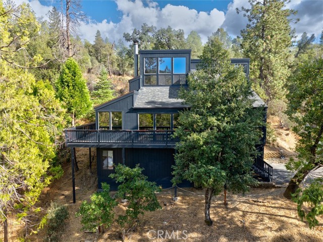 Detail Gallery Image 1 of 49 For 42893 Scenic Dr, Oakhurst,  CA 93644 - 3 Beds | 2 Baths