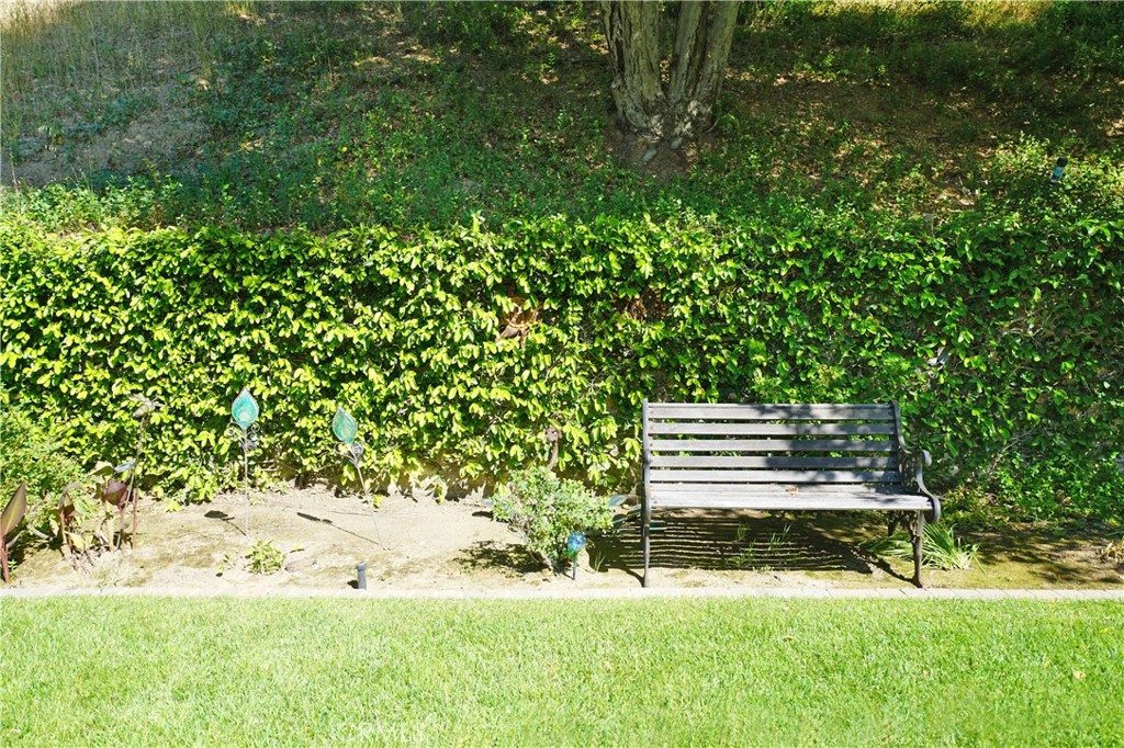 https://media.crmls.org/medias/81d6ed52-456c-4278-8ab8-5560929c014d.jpg?preset=X-Large