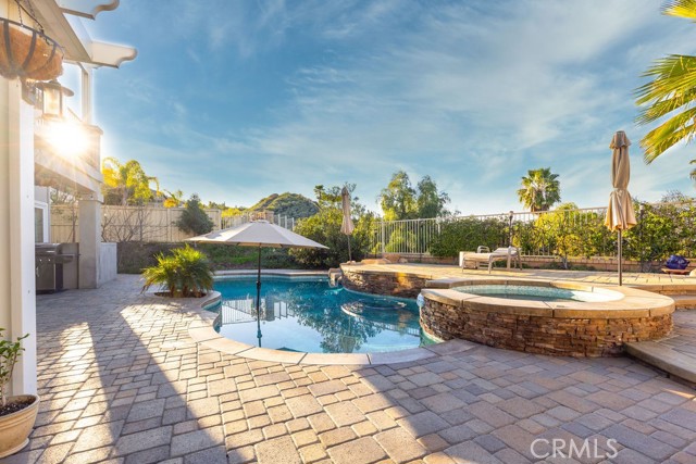 Detail Gallery Image 2 of 32 For 63 Volta Del Tintori, Lake Elsinore,  CA 92532 - 5 Beds | 4/1 Baths