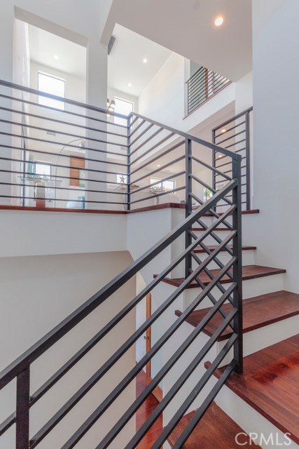 521 Gertruda, Redondo Beach, California 90277, 3 Bedrooms Bedrooms, ,3 BathroomsBathrooms,Residential,Sold,Gertruda,PV17159971