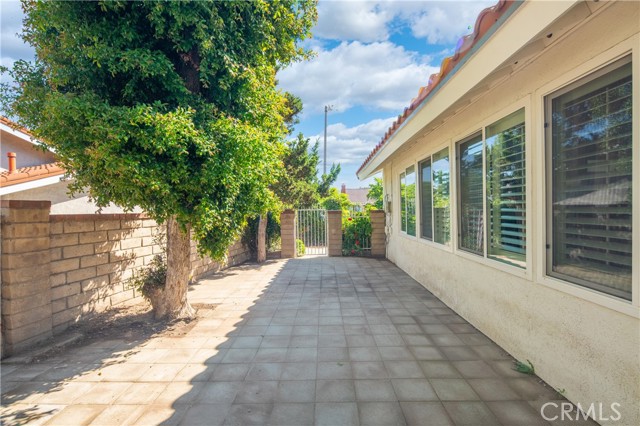 1305 Fairlance Drive, Walnut CA: https://media.crmls.org/medias/81d8836f-93e9-4529-aac3-60cdd82d6a9d.jpg