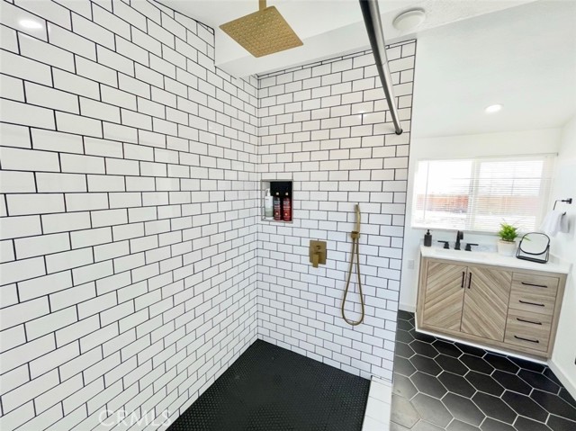 3191 Pearl Springs Avenue, 29 Palms CA: https://media.crmls.org/medias/81d88f41-a4b1-4758-b928-e649dbfadb6c.jpg