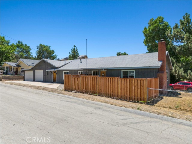 Detail Gallery Image 1 of 1 For 241 Cedar St, Frazier Park,  CA 93225 - 3 Beds | 2 Baths