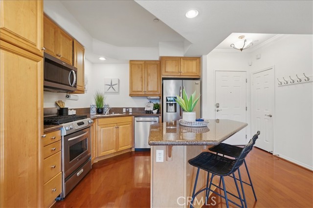21345 Hawthorne Boulevard, Torrance CA: https://media.crmls.org/medias/81da1881-966a-4cf7-934f-52d6cf585c86.jpg