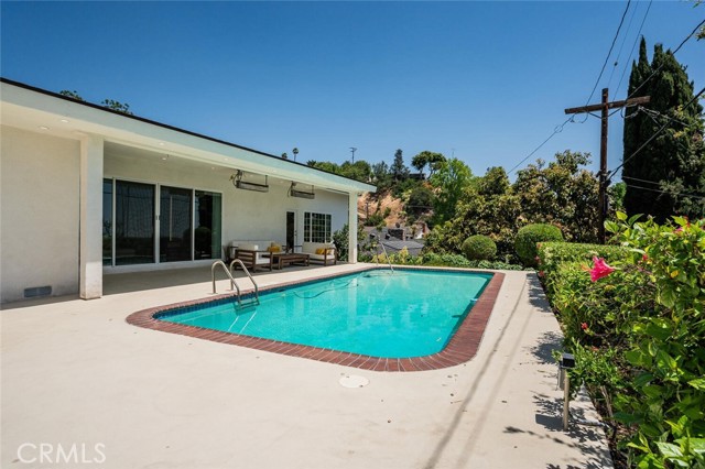 Detail Gallery Image 36 of 41 For 410 Audraine Dr, Glendale,  CA 91202 - 4 Beds | 3 Baths