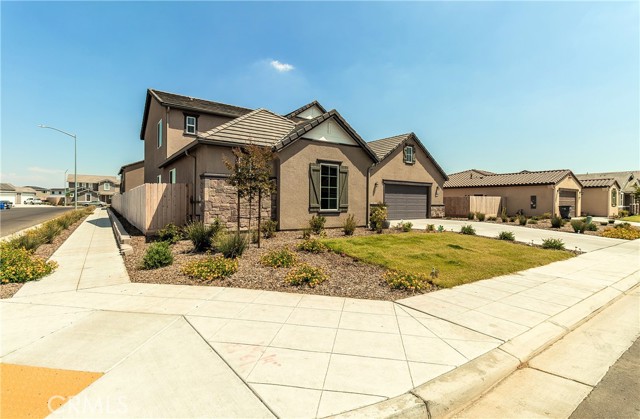 Detail Gallery Image 43 of 43 For 2698 N Arroyo Ave, Fresno,  CA 93727 - 5 Beds | 3/1 Baths