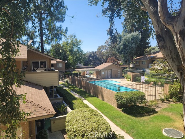 4569 Alamo Street, Simi Valley CA: https://media.crmls.org/medias/81da7484-8e84-492a-8d7d-7ddbd20b224b.jpg