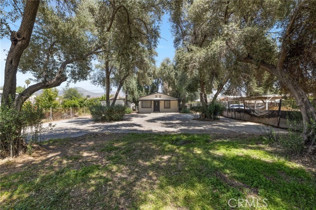 Detail Gallery Image 16 of 41 For 2241 Harrison St, San Bernardino,  CA 92404 - 2 Beds | 1 Baths