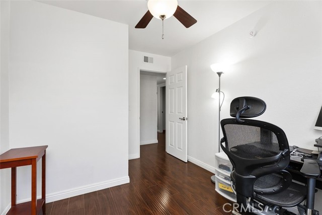 12526 Cuesta Drive, Cerritos CA: https://media.crmls.org/medias/81db4c17-f69d-4a1e-9a7d-ab08111189b0.jpg