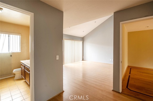 Detail Gallery Image 25 of 42 For 1244 Valley View Rd #129,  Glendale,  CA 91202 - 2 Beds | 2/1 Baths