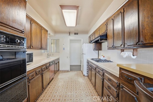 Detail Gallery Image 18 of 45 For 11357 Orcas Ave, Lakeview Terrace,  CA 91342 - 3 Beds | 3 Baths