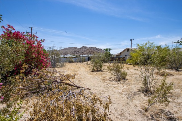 Detail Gallery Image 12 of 15 For 61929 Grand View Cir, Joshua Tree,  CA 92252 - – Beds | – Baths