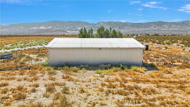Detail Gallery Image 19 of 25 For 33633 Old Woman Spring Rd, Lucerne Valley,  CA 92356 - – Beds | – Baths