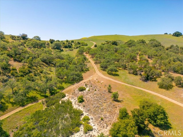 74650 Interlake Road, Bradley CA: https://media.crmls.org/medias/81dcda55-2fd7-4c93-b72c-b7f427796c75.jpg