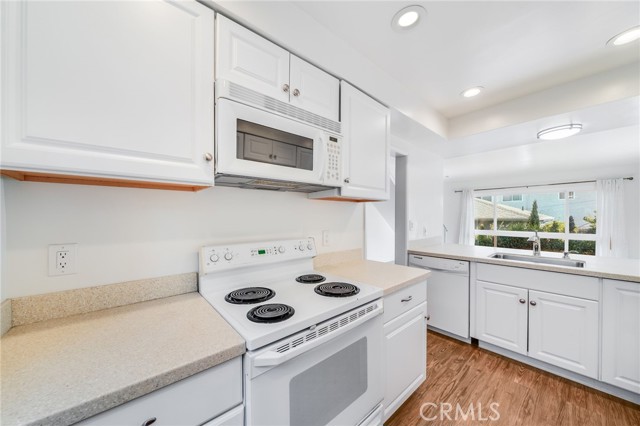 Detail Gallery Image 3 of 21 For 34041 Granada Dr #3,  Dana Point,  CA 92629 - 2 Beds | 1/1 Baths
