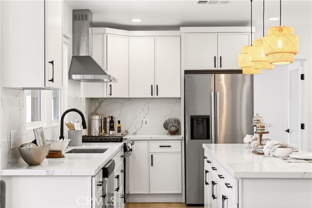 Detail Gallery Image 14 of 37 For 211 N Resh, Anaheim,  CA 92805 - 3 Beds | 3 Baths