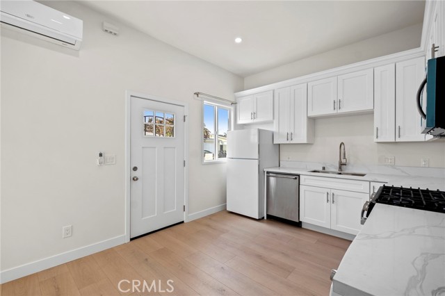 Detail Gallery Image 2 of 13 For 3257 W 134th St a,  Hawthorne,  CA 90250 - 1 Beds | 1 Baths