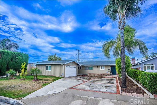 A photo of property located at 15521 Oakbury DR, La Mirada