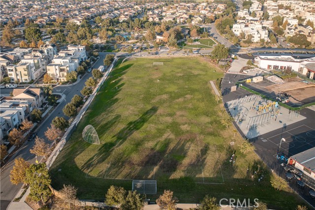 177 Frame, Irvine CA: https://media.crmls.org/medias/81df421d-4ed1-4003-97f2-f6c0ab87a8d0.jpg