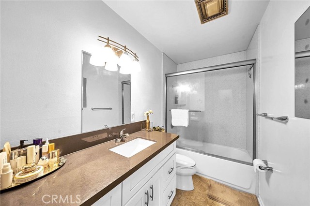 Detail Gallery Image 13 of 21 For 1727 W Cris Ave, Anaheim,  CA 92804 - 3 Beds | 2 Baths