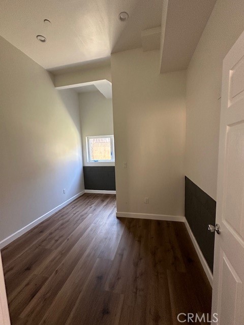 5507 S Manhattan Place, Los Angeles CA: https://media.crmls.org/medias/81dfa724-4a73-4b28-9b4d-909920db15c3.jpg