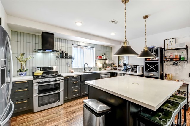 Detail Gallery Image 12 of 24 For 458 Termino, Corona,  CA 92879 - 4 Beds | 2 Baths