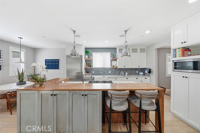 Detail Gallery Image 18 of 71 For 406 S Gertruda, Redondo Beach,  CA 90277 - 5 Beds | 4/1 Baths