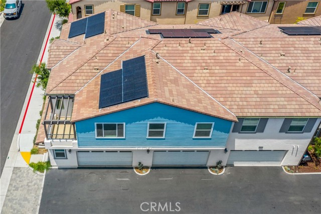 15210 Horizon Street, Fontana CA: https://media.crmls.org/medias/81e10f74-44f4-490f-91b2-54ee19059f7e.jpg