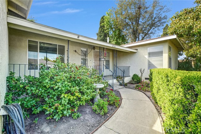 Detail Gallery Image 3 of 21 For 6361 Los Robles, Buena Park,  CA 90621 - 3 Beds | 2 Baths