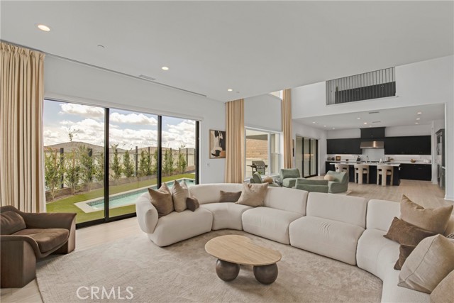 Detail Gallery Image 13 of 50 For 20204 W Albion Way, Porter Ranch,  CA 91326 - 5 Beds | 5/1 Baths