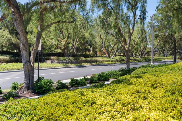 2 Lowland, Irvine CA: https://media.crmls.org/medias/81e25dc0-4760-4738-9398-f4c8053cfd7b.jpg
