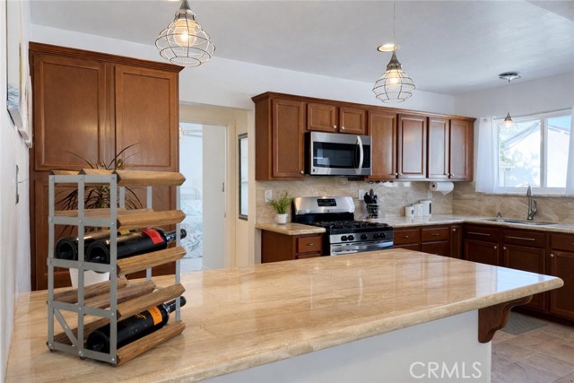 Detail Gallery Image 12 of 27 For 4151 Los Coyotes Diagonal, Lakewood,  CA 90713 - 2 Beds | 2 Baths