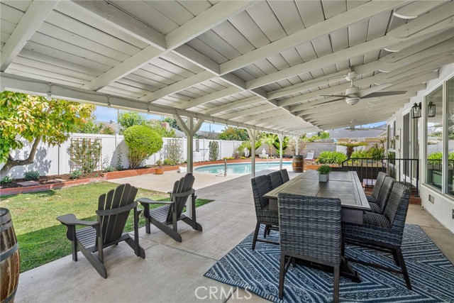 Detail Gallery Image 27 of 35 For 12921 Eveningside Dr, North Tustin,  CA 92705 - 3 Beds | 3 Baths