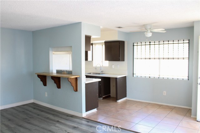 Detail Gallery Image 4 of 8 For 3471 20th, Highland,  CA 92346 - 2 Beds | 1 Baths