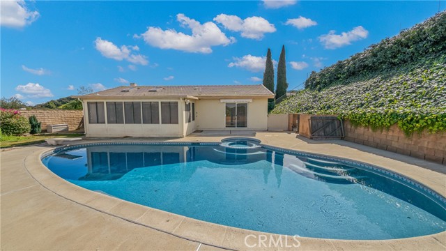 Detail Gallery Image 16 of 19 For 59 Cindy, Newbury Park,  CA 91320 - 3 Beds | 2 Baths